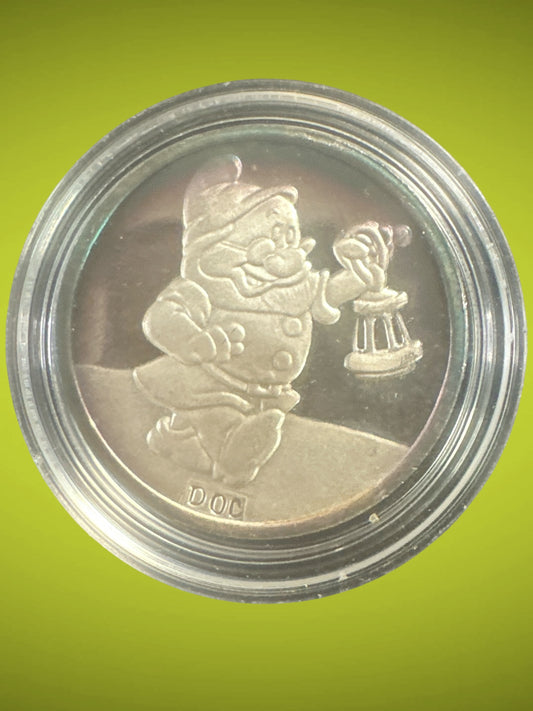 Walt Disney Snow White Doc 999 Silver 1 oz Coin