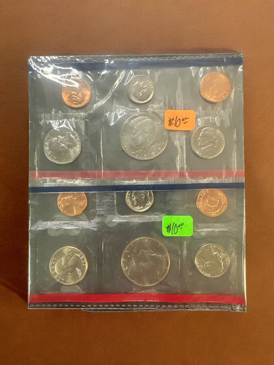 LOT OF 2 US MINT SET UNCIRCULATED 12 COINS SETS PHILADELPHIA & DENVER P & D